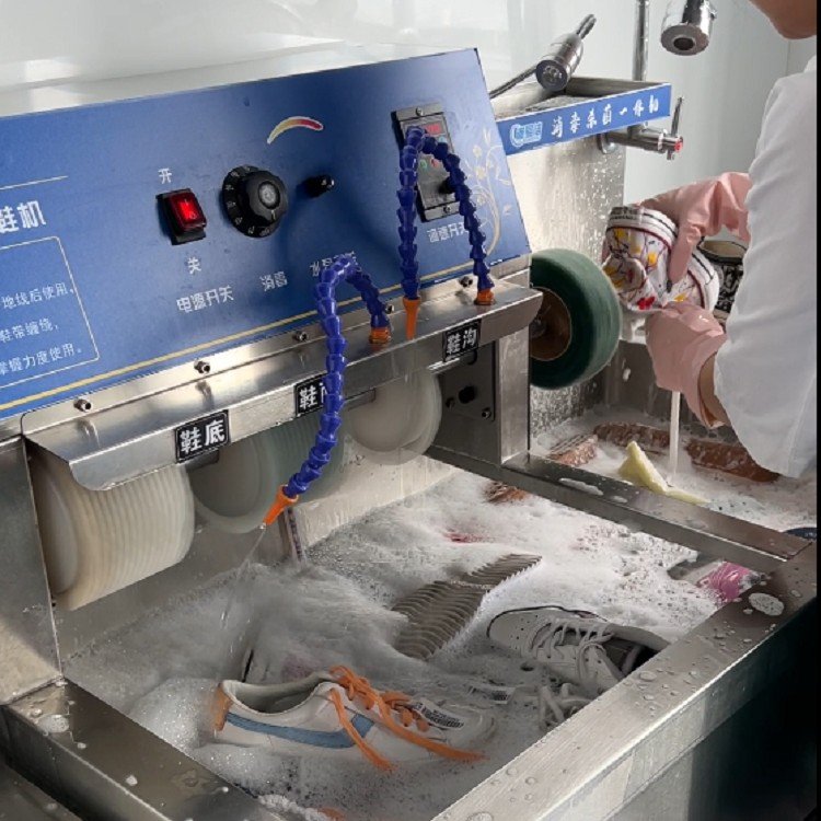 管易洁洗鞋机-大型刷鞋机鞋子清洗设备-洗鞋机请认准管易洁