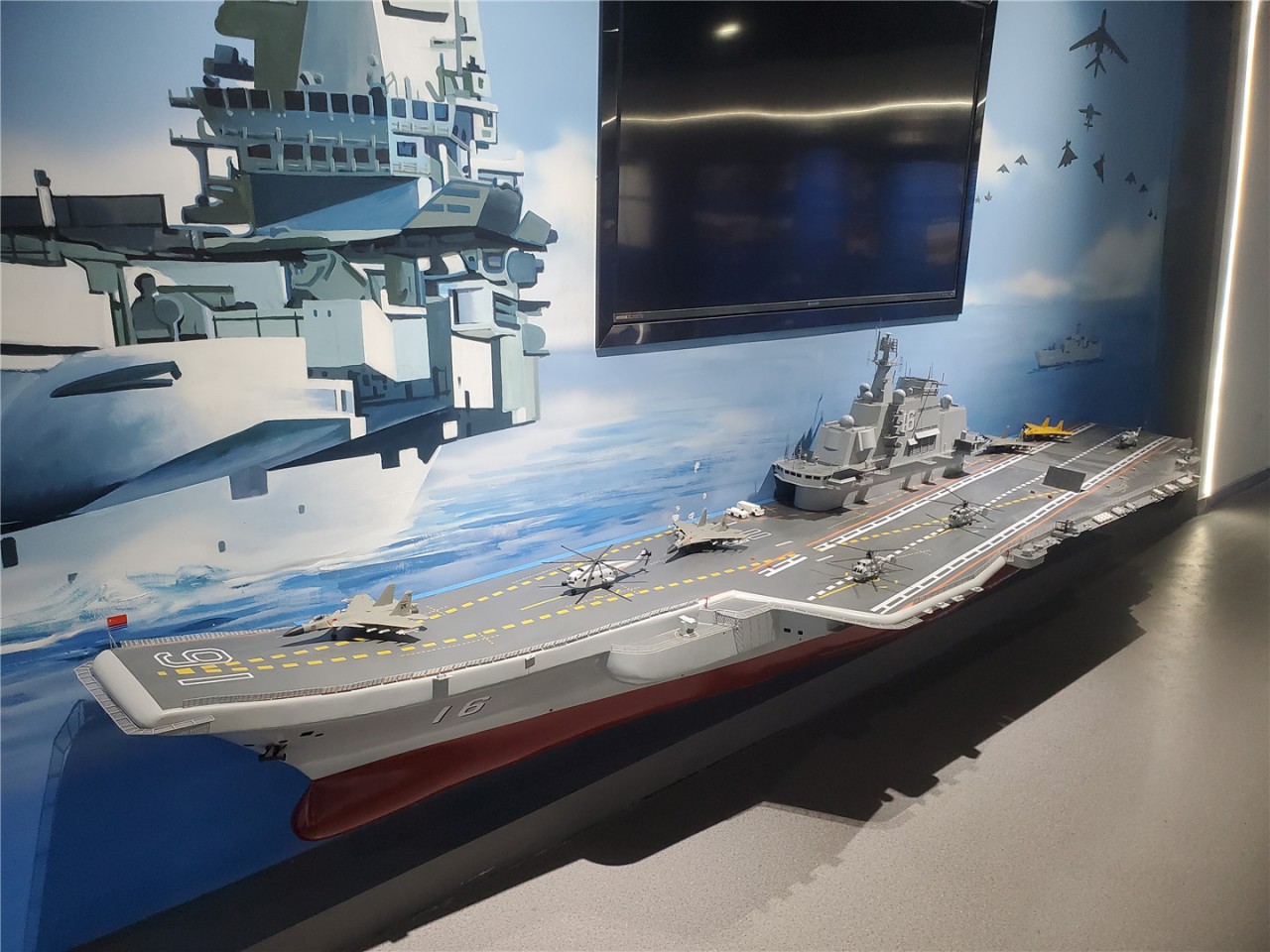 辽宁号航母模型可定制军事模型厂家