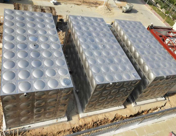 30吨不锈钢保温水箱公司 不锈钢保温水箱公司 绿凯售后完善